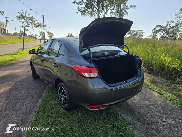 YARIS 1.5 16V XL