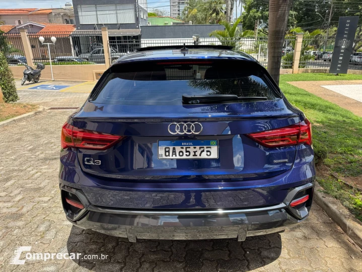 Q3 2.0 40 TFSI Sportback Performance Quattro