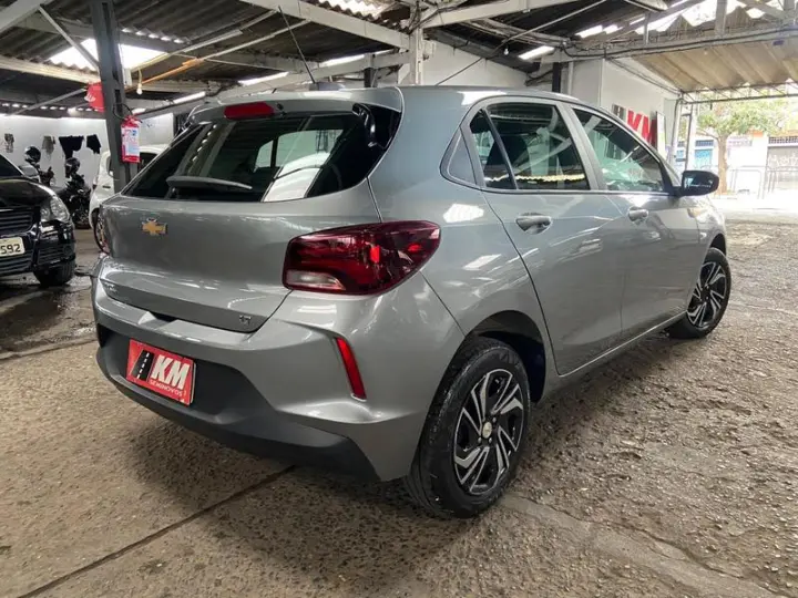 ONIX HATCH LT 1.0 12V FLEX 5P MEC