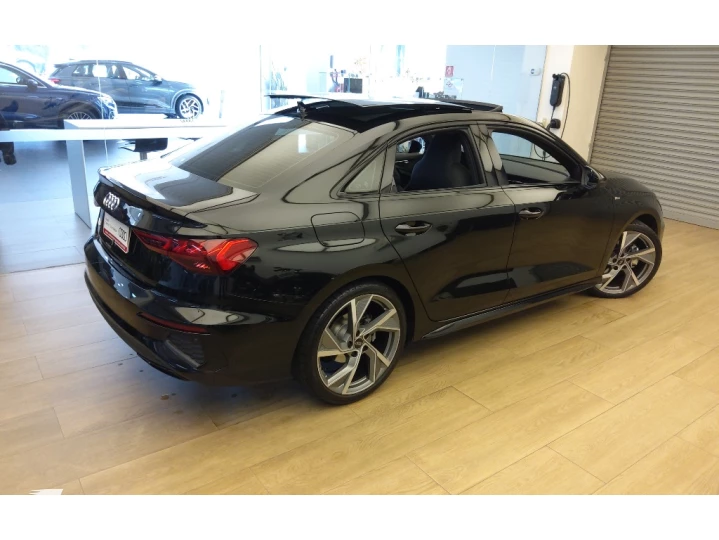 A3 2.0 40 TFSI MHEV SEDAN PERFORMANCE BLACK S-TRONIC
