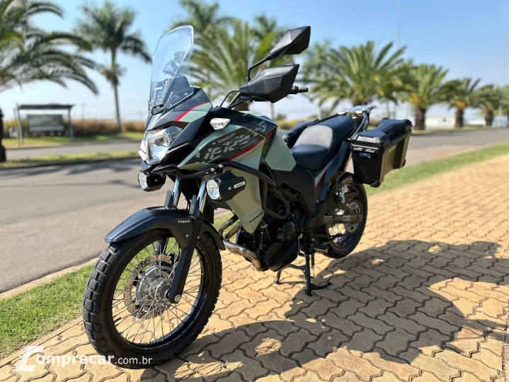 VERSYS X 300 TR