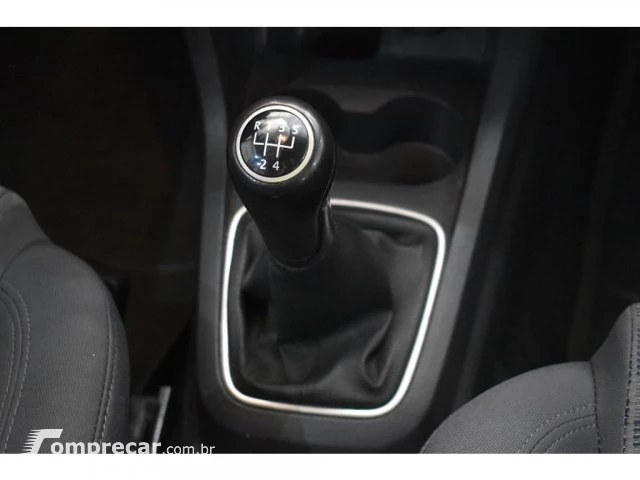 FOX - 1.6 MI 8V 4P MANUAL