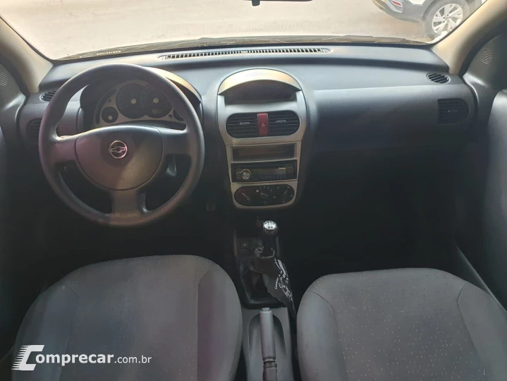 Corsa 1.4 Mpfi Premium Sedan 8V Flex 4P Manual