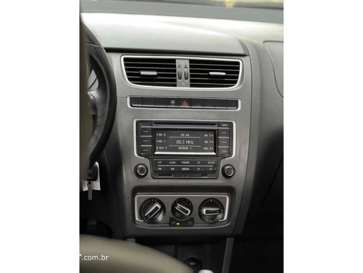 FOX 1.6 MI 8V FLEX 4P AUTOMATIZADO