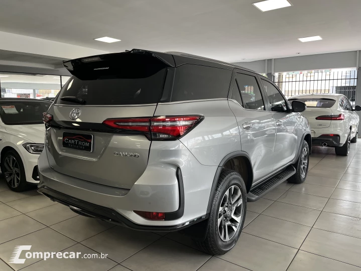 HILUX SW4 2.8 D-4d Turbo Diamond 7L