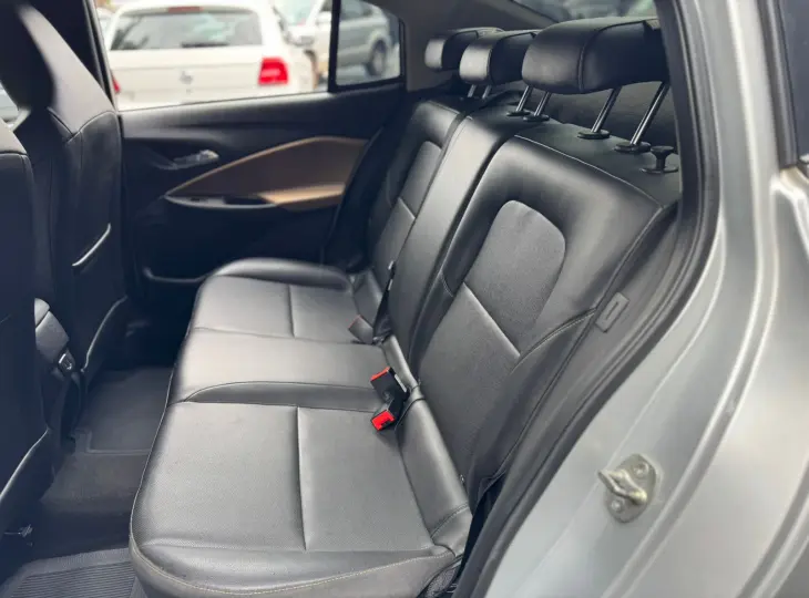 ONIX 1.0 Turbo Plus Premier