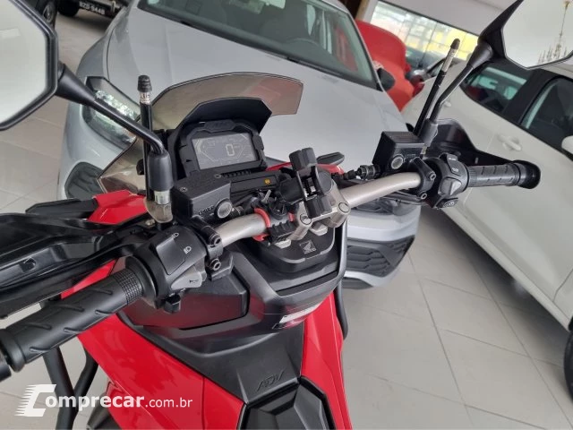 ADV 150 - SCOOTER