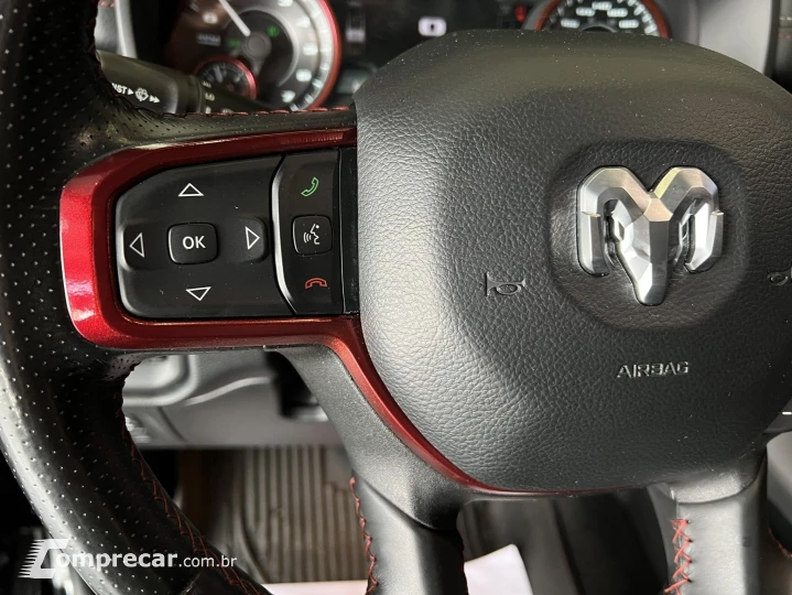 1500 5.7 V8 GASOLINA REBEL CD 4X4 AUTOMÁTICO