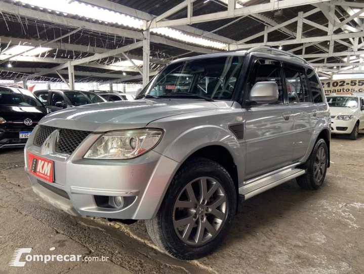 PAJERO TR4 2.0 FLEX 16V 4X2 AUT.