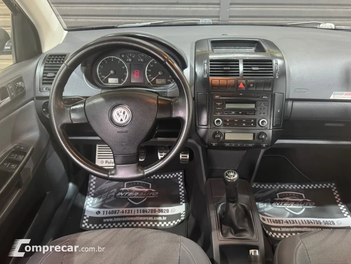 POLO SEDAN 1.6 MI Comfortline 8V