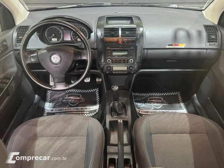 POLO SEDAN 1.6 MI Comfortline 8V