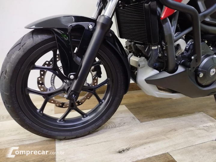 NC 750X 700 cc