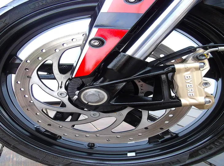 BMW G 310 R ABS