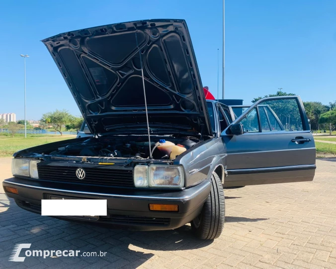 SANTANA 2.0 GLS 8V
