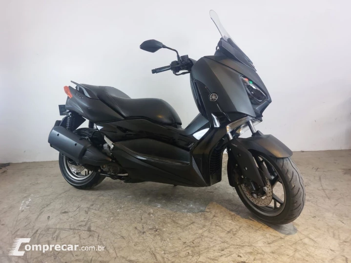 YAMAHA XMAX ABS