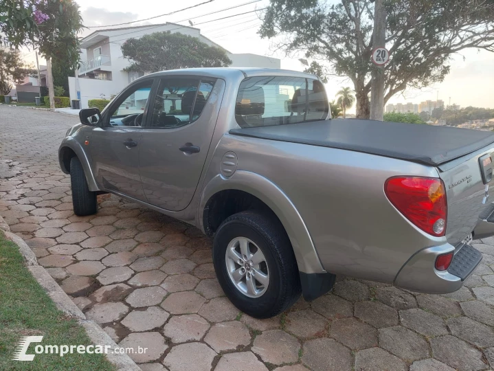 L200 TRITON 2.4 HLS 4X2 CD 16V