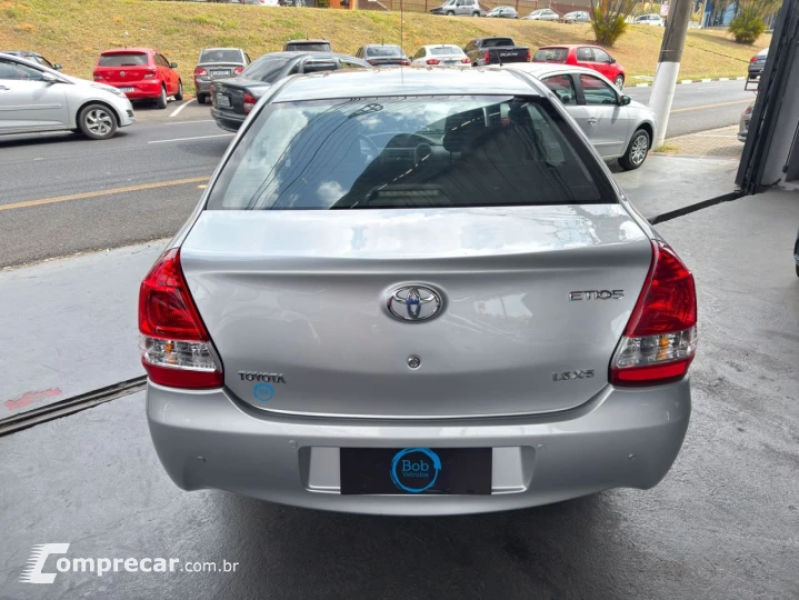 ETIOS XS Sedan1.5 Flex 16V 4p Mec.