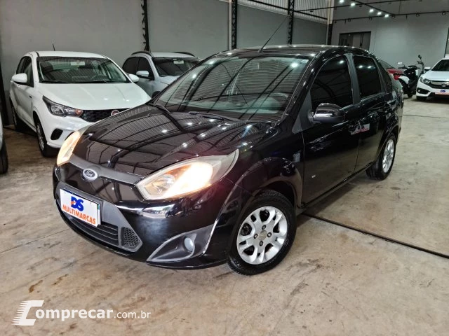 FIESTA SEDAN - 1.6 ROCAM SE SEDAN 8V 4P MANUAL