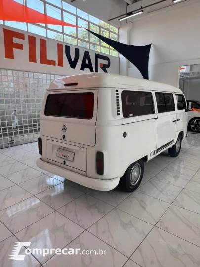 Kombi 1.4 FLEX STD 9 LUGARES