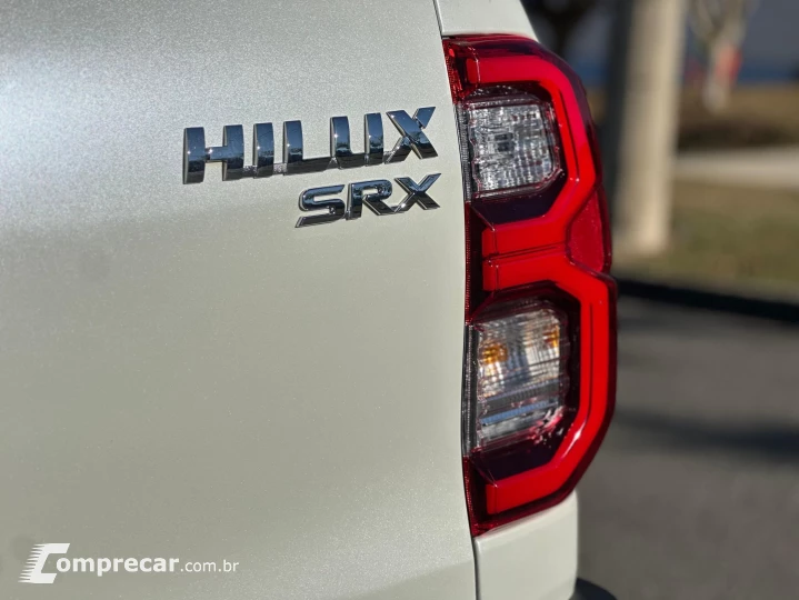HILUX 2.8 D-4D TURBO DIESEL CD SRX 4X4 AUTOMÁTICO