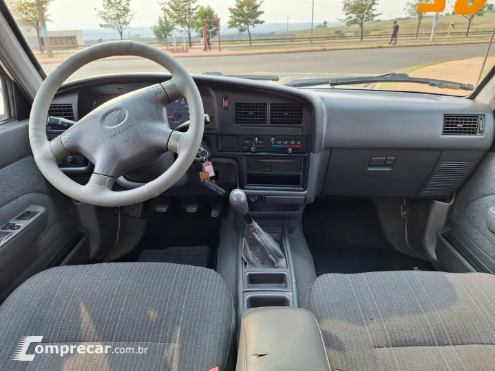 HILUX 3.0 SRV 4X2 CD 8V