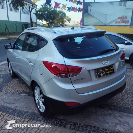 ix35 2.0 16V 170cv 2WD/4WD Mec.