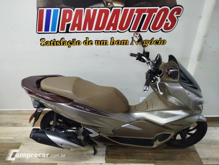 PCX 150 DLX