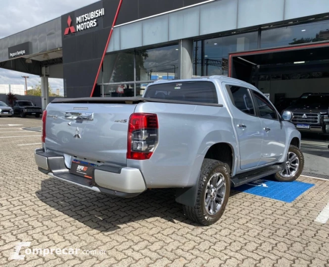 L200 TRITON 2.4 16V Turbo Sport Hpe-s CD 4X4