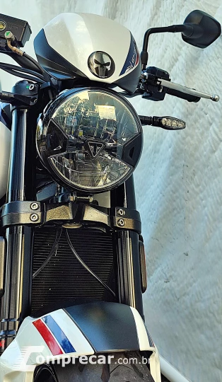 TRIUMPH TRIDENT TRIBUTE