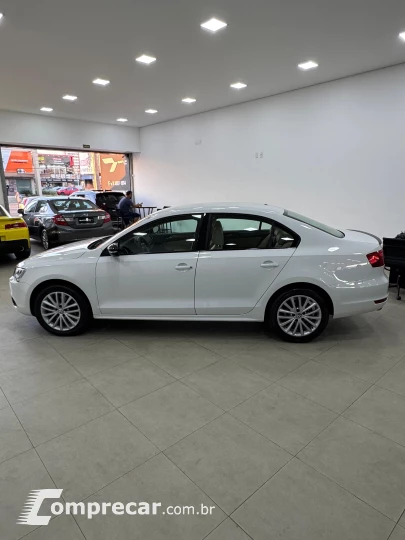 JETTA 2.0 TSI Highline 211cv