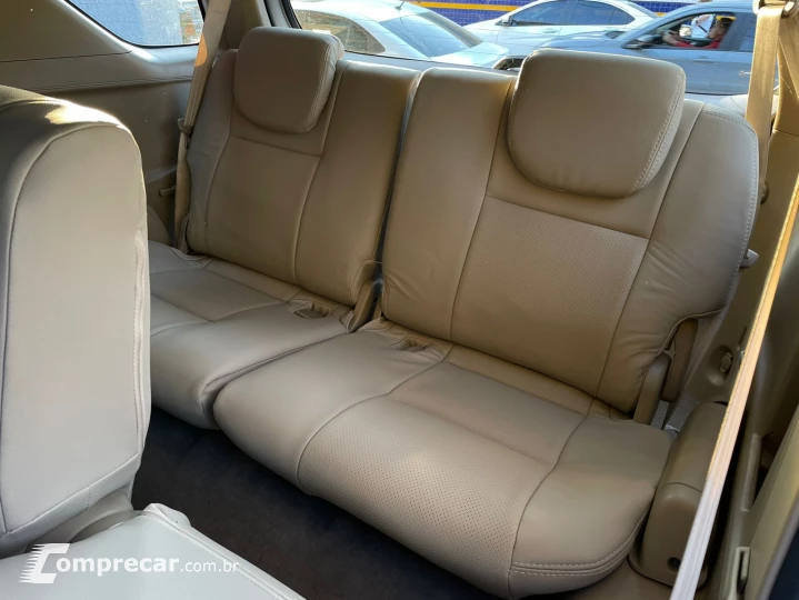 HILUX SW4 2.7 SR 7 Lugares 4X2 16V