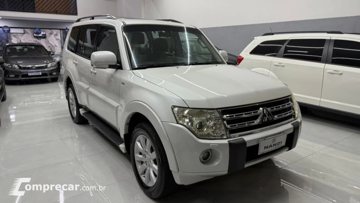 Pajero HPE Full 3.2 4x4 T.I.Dies. 5p Aut