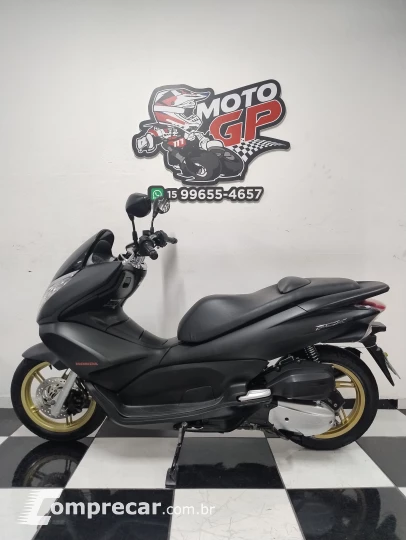 PCX 150 DLX