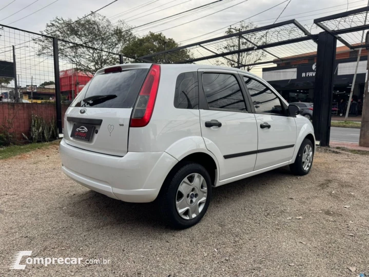 FIESTA 1.6 MPI Class Hatch 8V