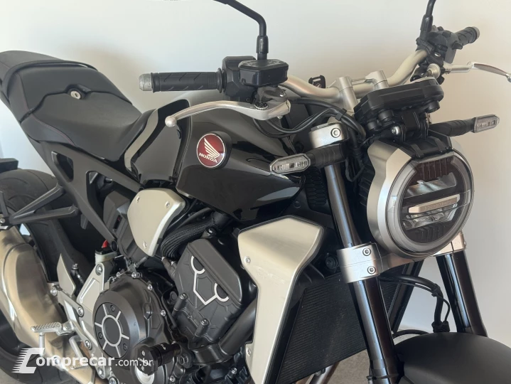 CB 1000r