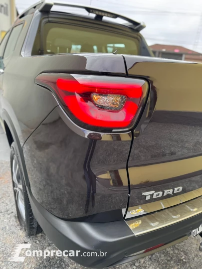 TORO 2.0 16V Turbo Volcano 4WD AT9