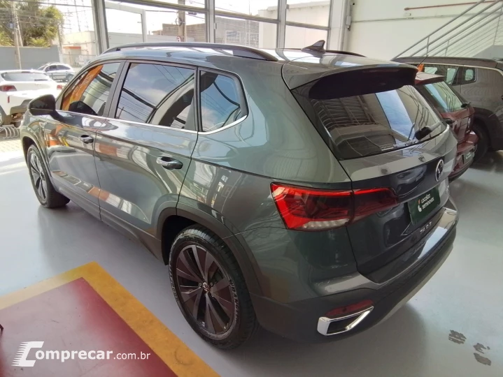 TAOS 1.4 250 TSI TOTAL FLEX COMFORTLINE AUTOMÁTICO