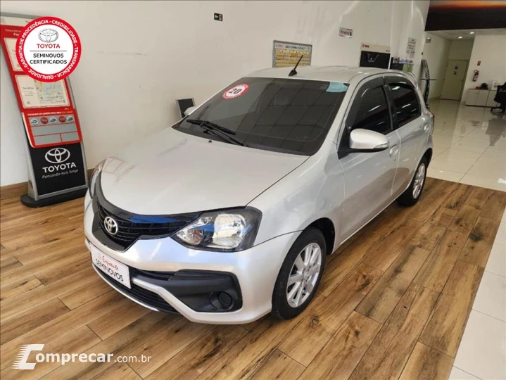 ETIOS 1.5 X PLUS 16V FLEX 4P AUTOMÁTICO