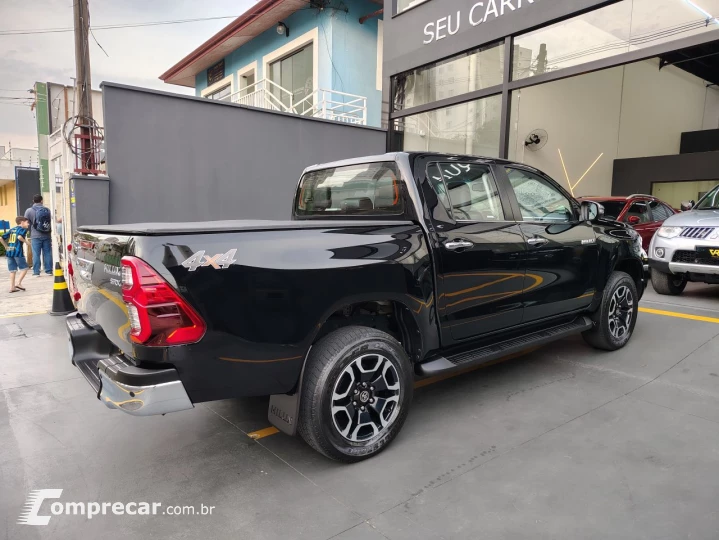 Hilux CD SRX 4x4 2.8 TDI 16V Diesel Aut.