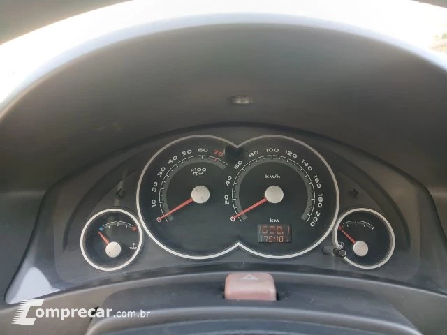 PRISMA - 1.4 MPFI MAXX 8V 4P MANUAL