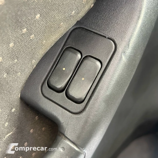 CORSA 1.0 MPFI Premium Sedan 8V