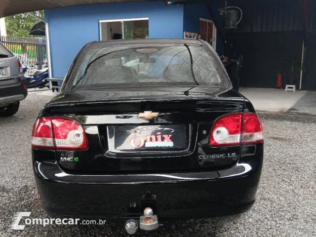 CLASSIC - 1.0 MPFI LS 8V 4P MANUAL