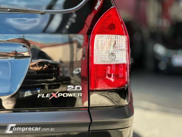 ZAFIRA 2.0 MPFI ELITE 8V FLEX 4P AUTOMÁTICO