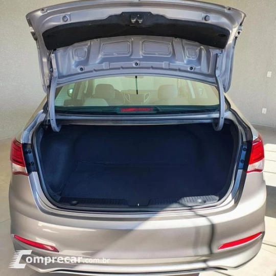 HB20S 1.6 Comfort Plus 16V
