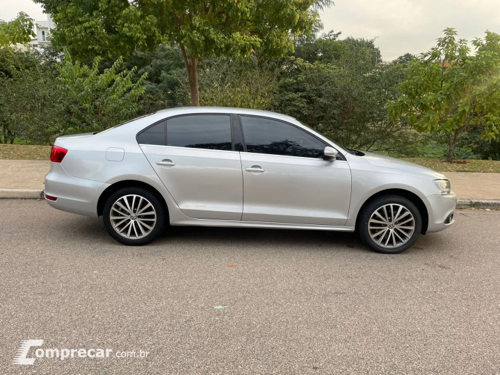 JETTA 2.0 TSI Highline