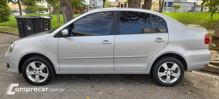 POLO SEDAN 1.6 MI 8V