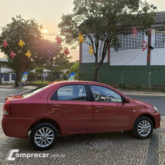 ETIOS XLS Sedan 1.5 Flex 16V 4p Mec.