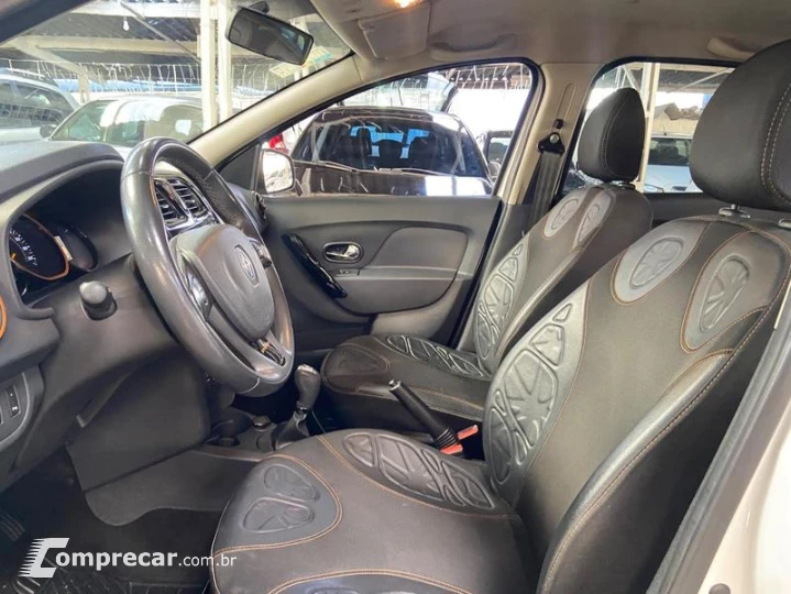 SANDERO 1.6 STEPWAY 16V FLEX 4P AUTOMATICO