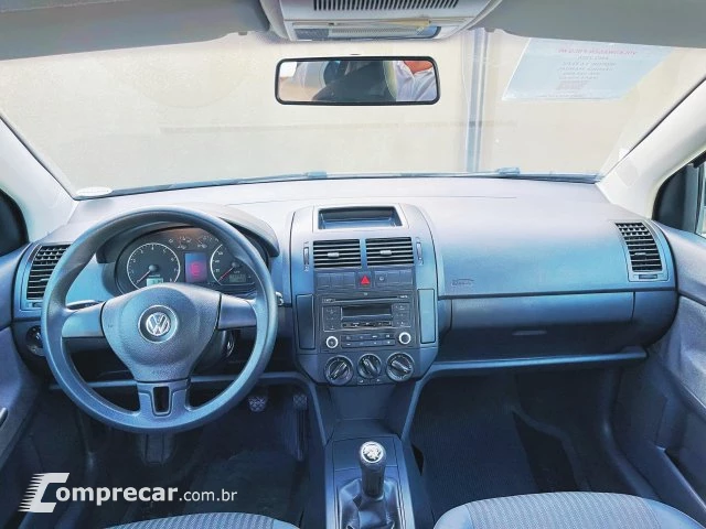 POLO - 1.6 MI 8V 4P MANUAL