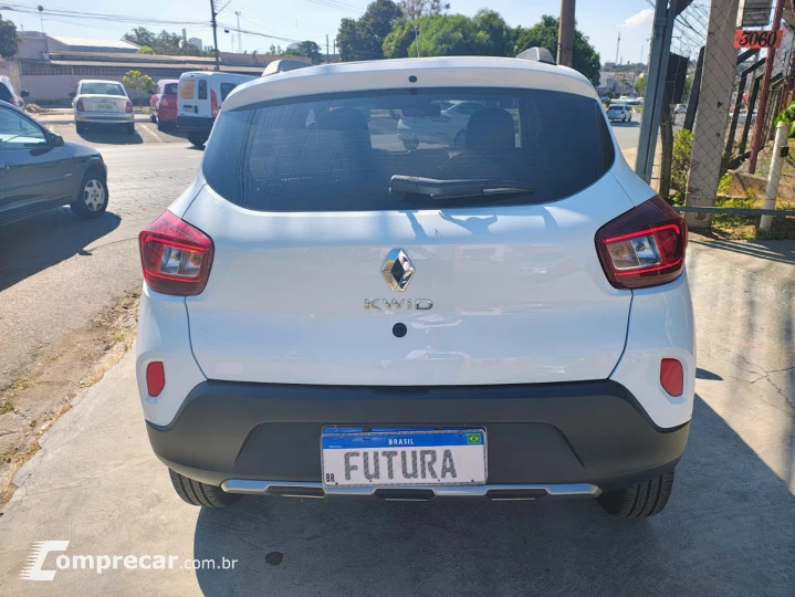 Kwid Outside 1.0